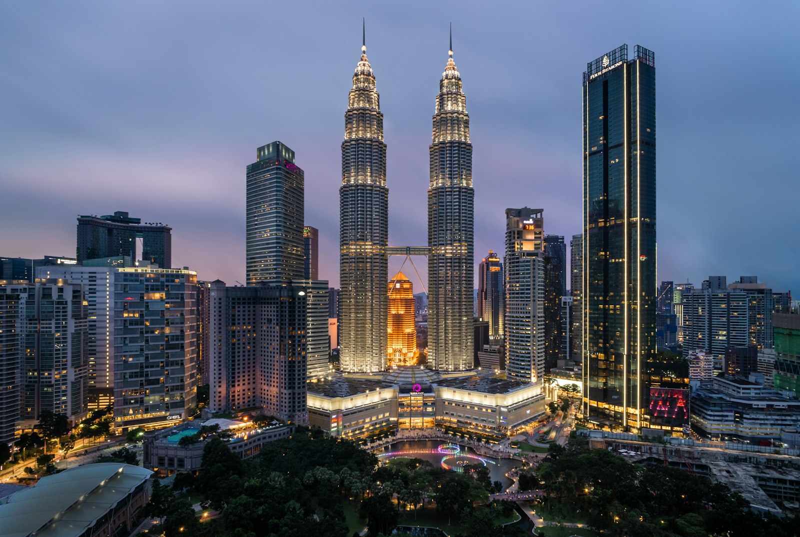 Petronas Twin Towers skyline in Kuala Lumpur, Malaysia